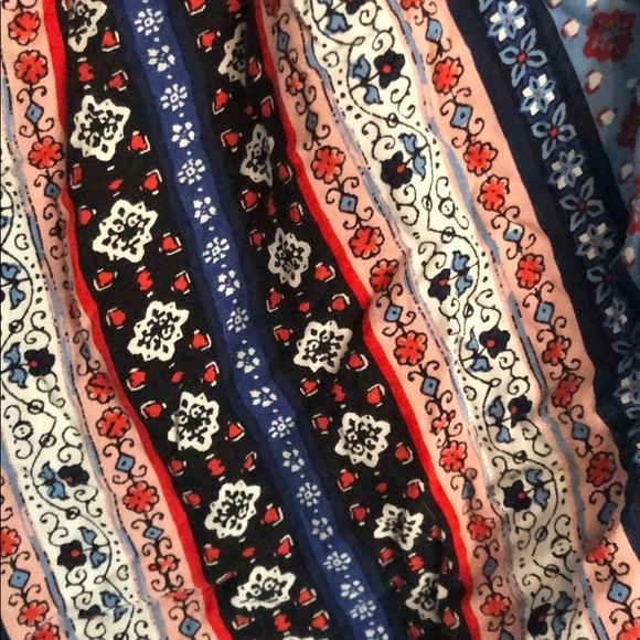 Floral Shorts - Picture 2 of 4